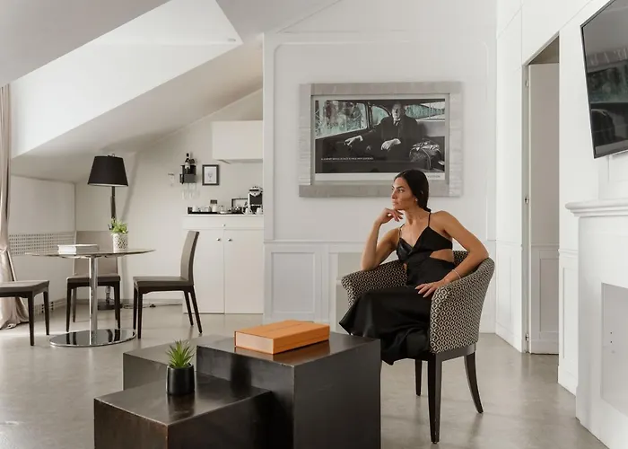 Montenapoleone Suites